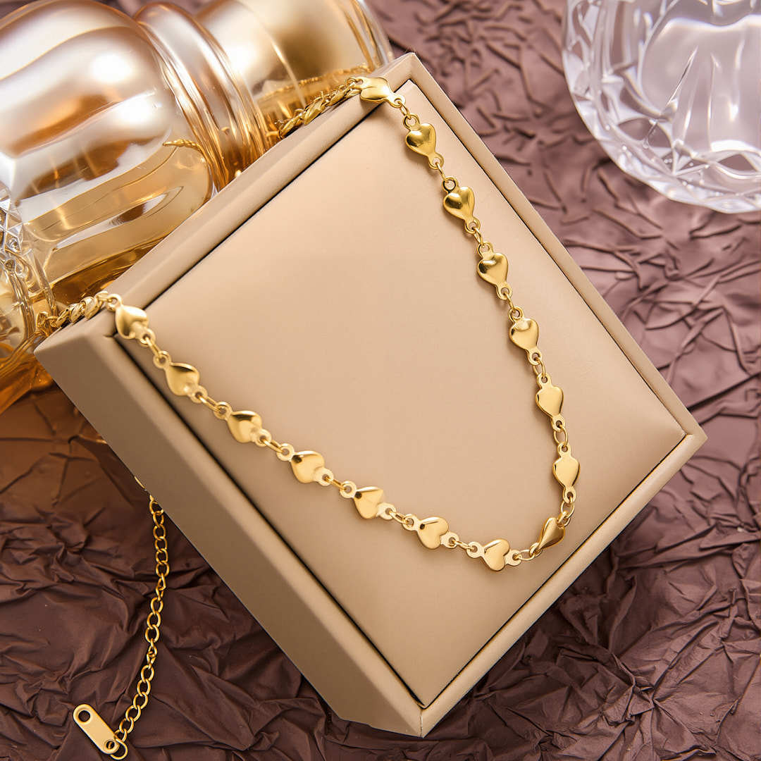 Fashionable Hundred-Tower Heart-Shaped Chain Titanium Steel Necklace Luxe And Elegant