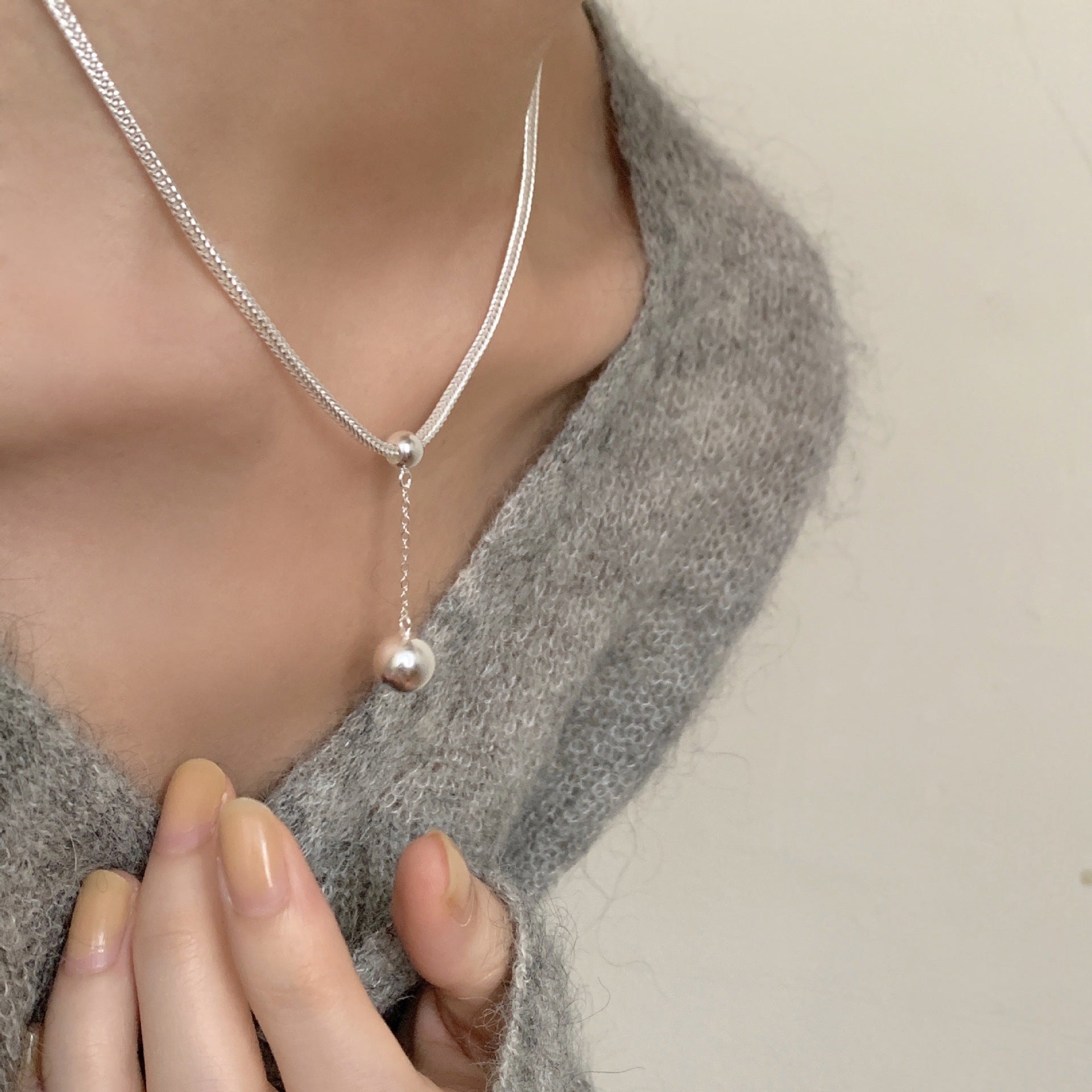 Fashionable Spherical Necklace In S925 Sterling Silver For Women