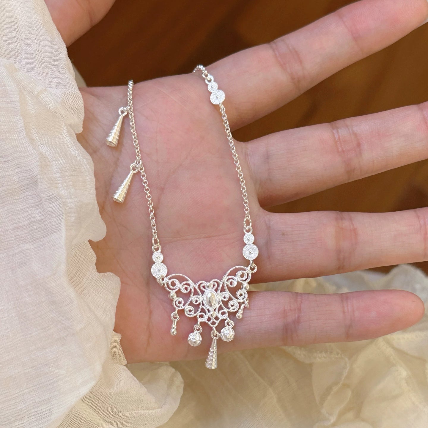 1Pc S999 Pure Silver Lock Pendant Necklace, Delicate Tassel Chain, Elegant Boho Style For Daily & Gifting