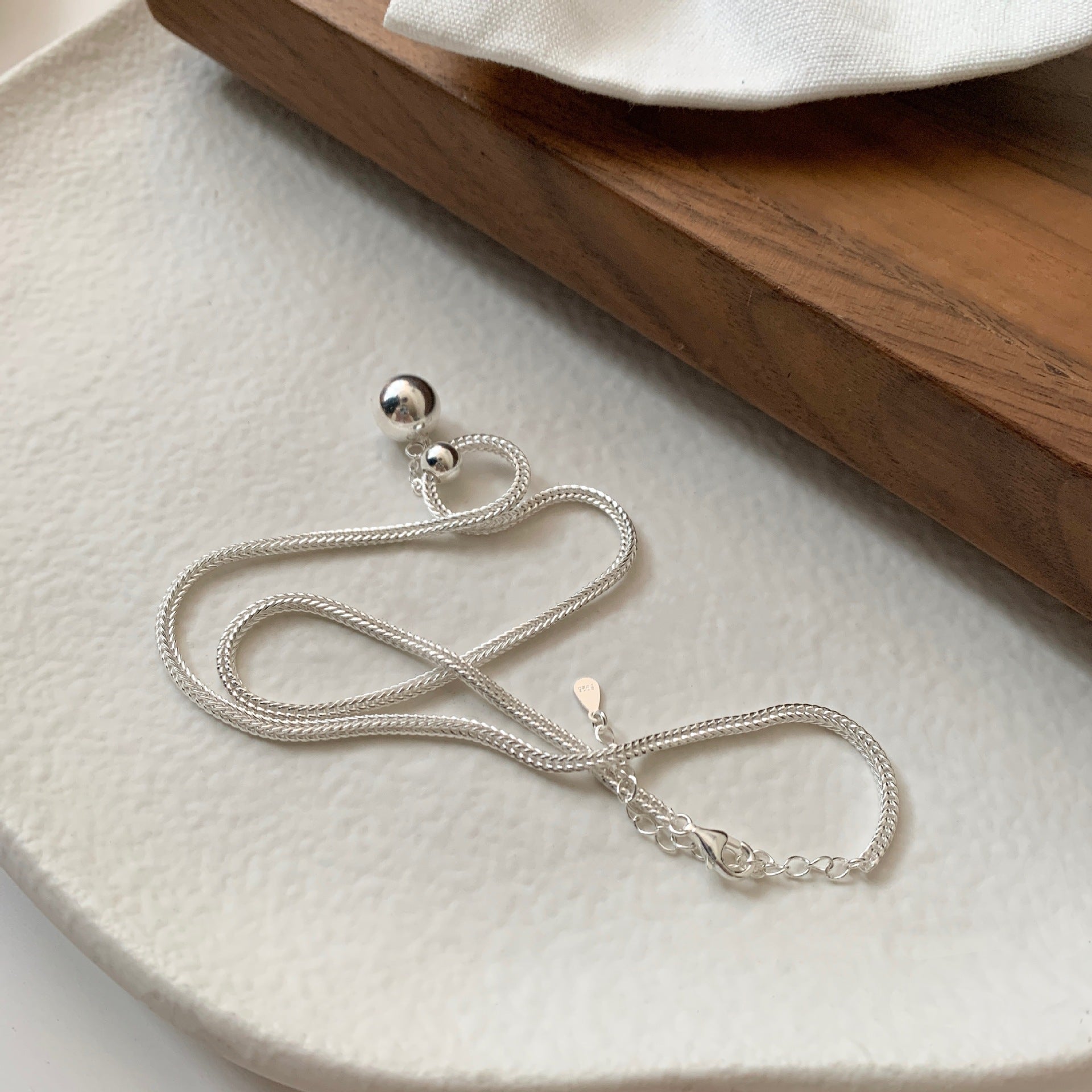 Fashionable Spherical Necklace In S925 Sterling Silver For Women