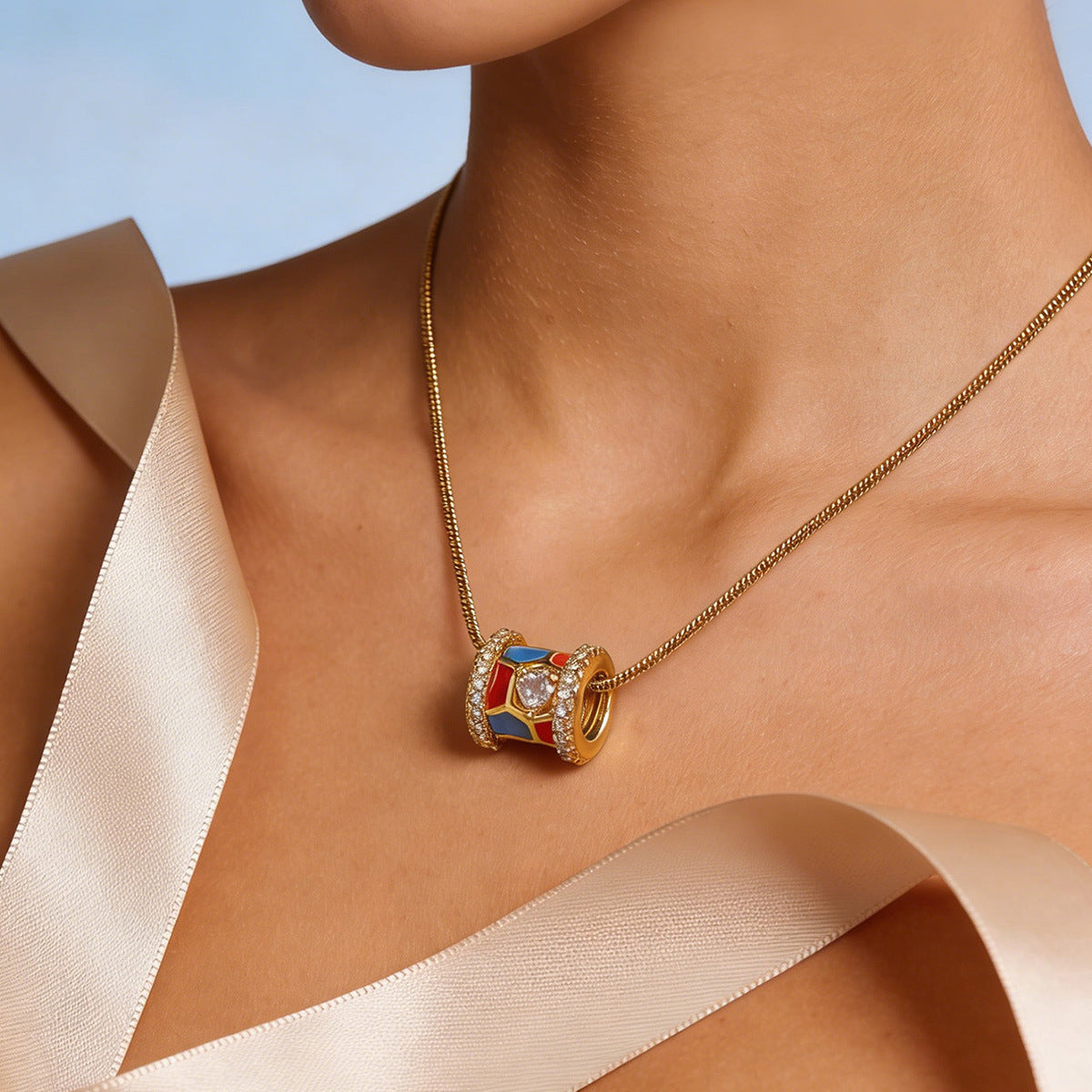 New Arrival Copper-Gilded Real Gold-Dipped Oil-Drop Spacer Bead Geometric Spider Pendant Necklace